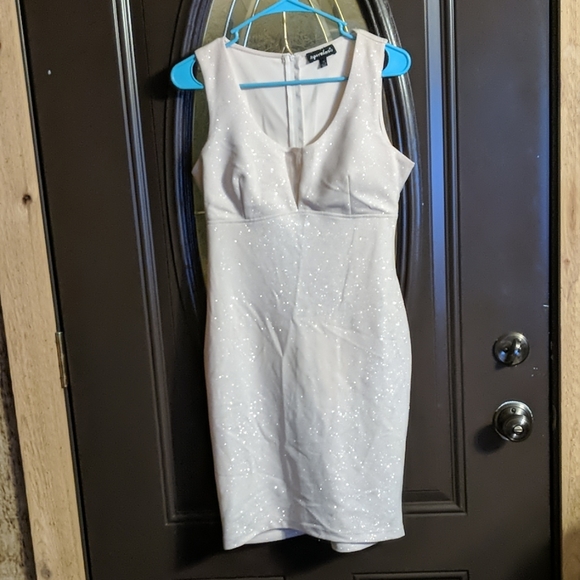 Cream-white Sparkle Dress - Picture 2 of 7